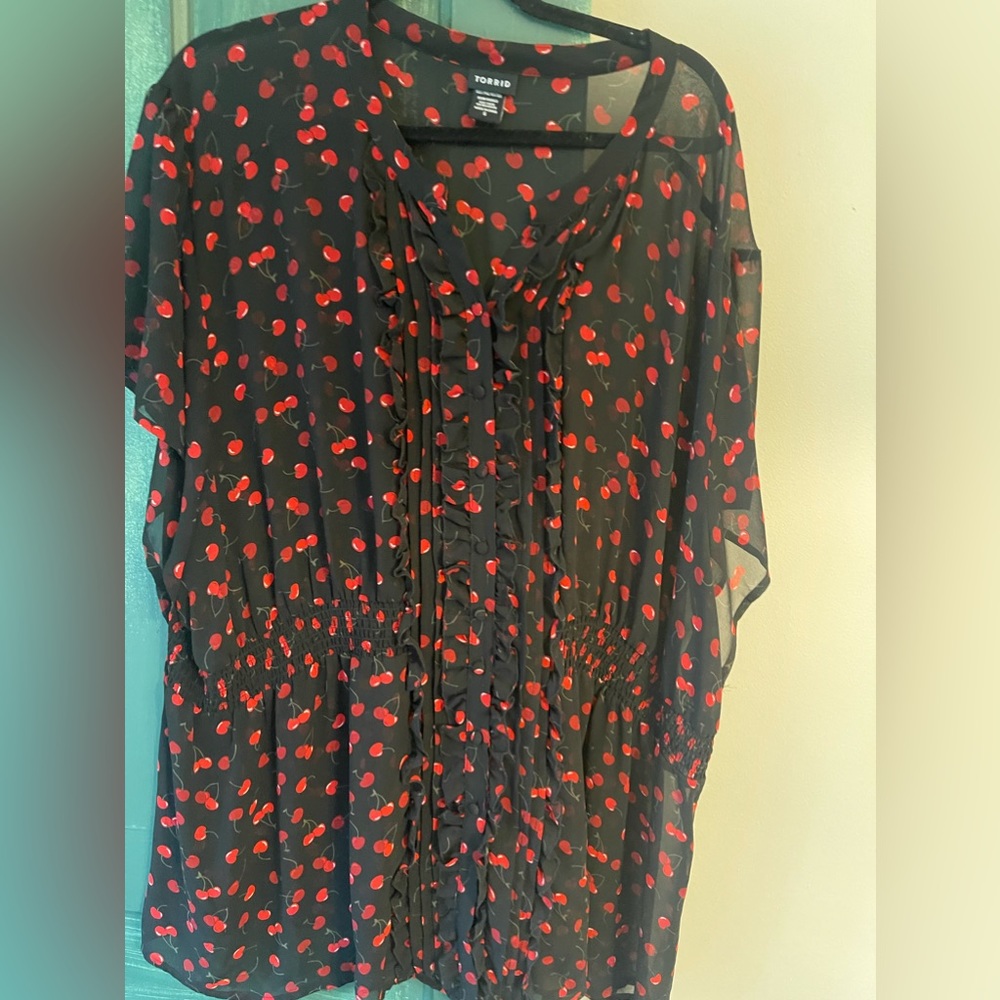 6x torrid blouse